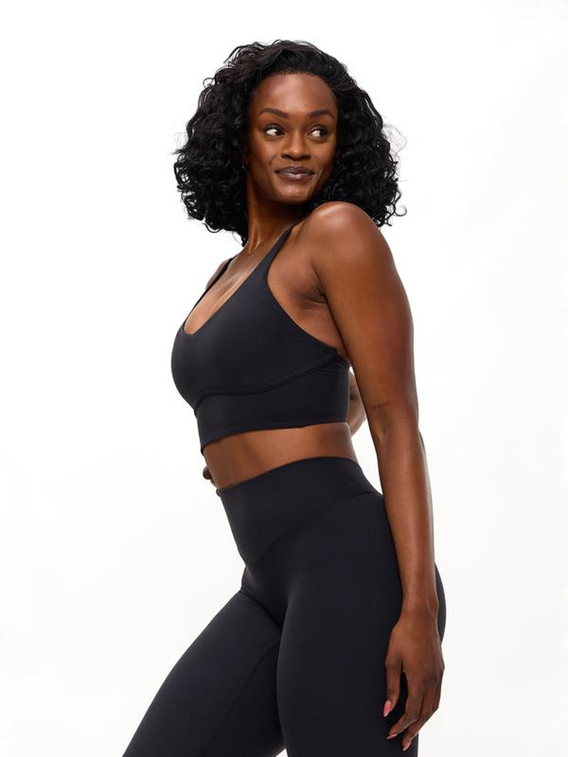 Poshknit Onyx Sports Bra – Luxury Ribbed Seamless Bralette