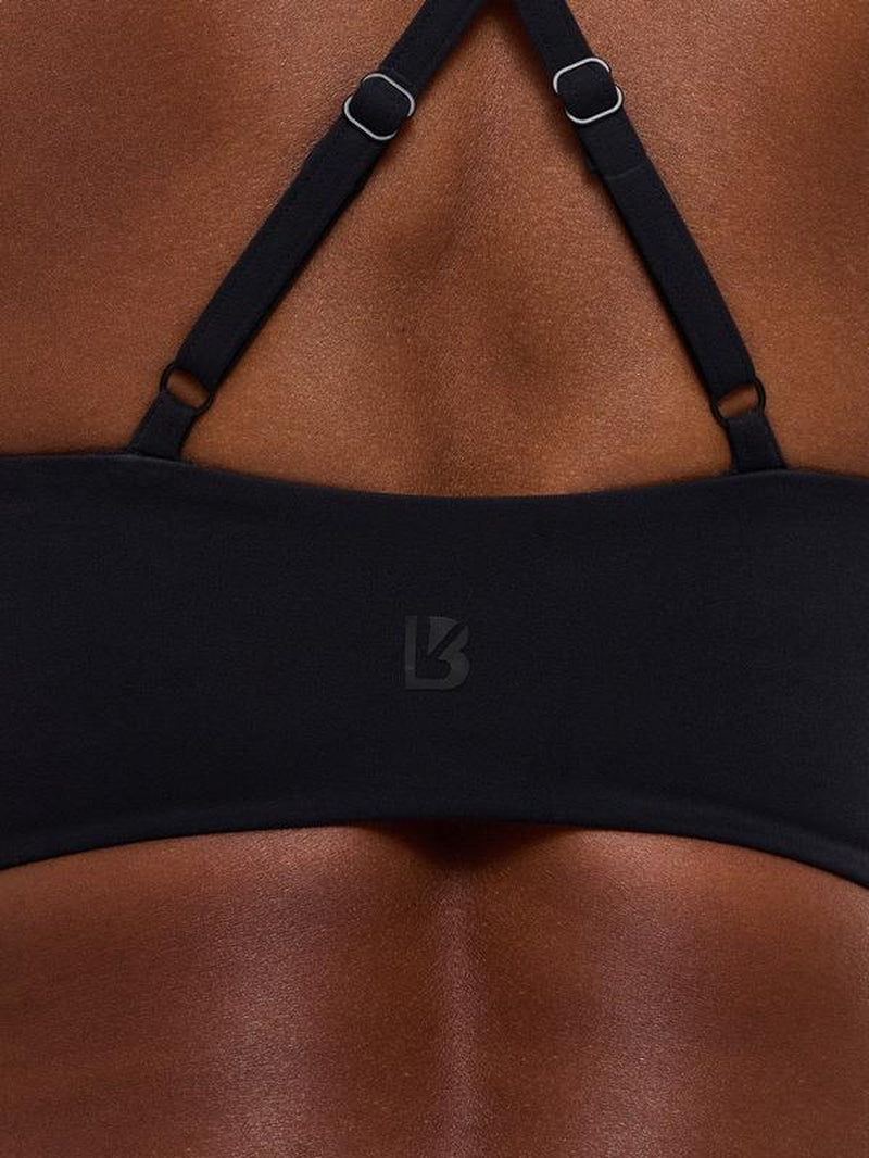 Poshknit Onyx Sports Bra – Luxury Ribbed Seamless Bralette